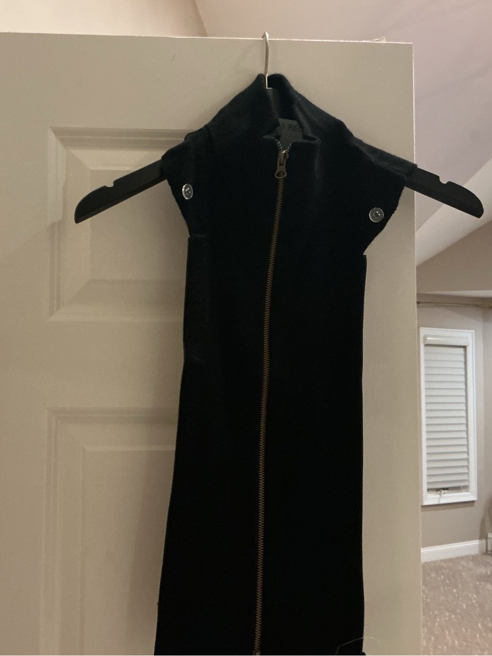 VERONICA BEARD Dickey with Cuffs